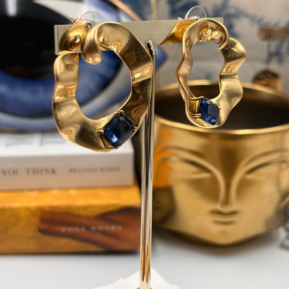 🆕 OSCAR DE LA RENTA 🧿 NWOT Gold Sculptural Stone "O" Shaped Hoops - Picture 13 of 14